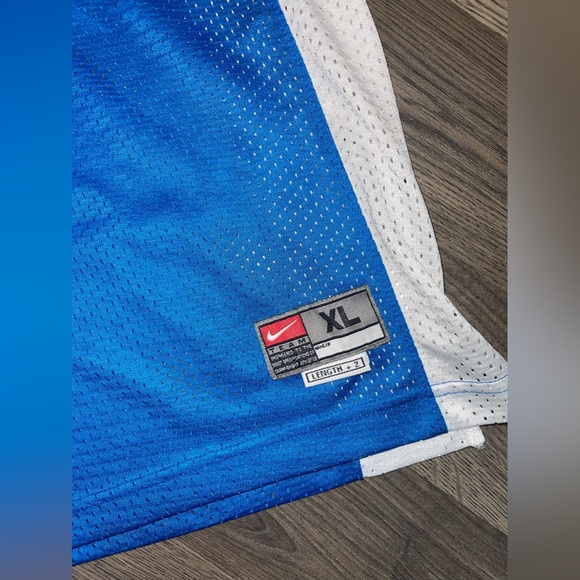 Lamar Odom Jersey - Picture 2 of 4